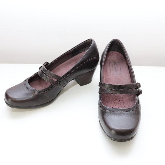 Clarks Shoes - Clarks brown strapped Mary Jane mid/low/heels US6w